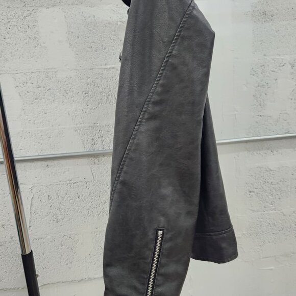Universal Thread Charcoal Leather Jacket - Picture 8 of 9